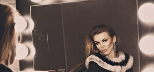 В Новый год во всеоружии: какой макияж и  маникюр  сделать на праздник