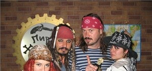 Джек Воробей, Гетсби и Шрек: какие костюмы крымчане выбирают на Новый год