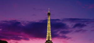 Запорожанка повезла в Париж  обнаженных женихов