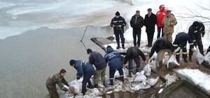 Полундра: под Харьковом прорвало дамбу