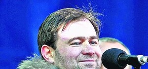 Ругался матом и звонил знакомым: журналиста 