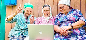 Без кабинетов: киевские пенсионеры теперь могут поговорить с пенсионным фондом по скайпу