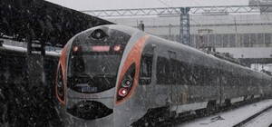 Медленно, но уверенно: Hyundai-заменители из Донецка в Киев будут приходить с часовым опозданием