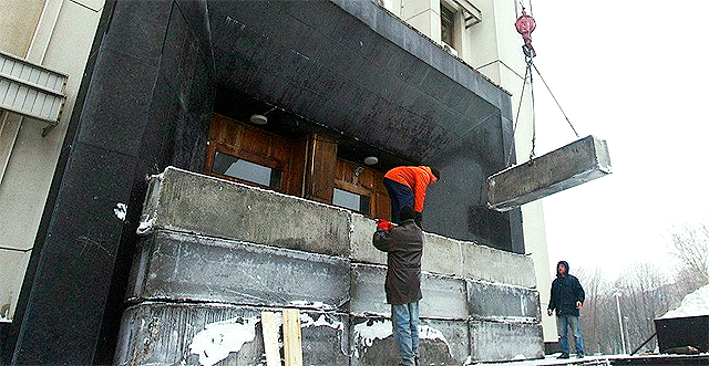 К непланировавшемуся штурму Евромайдана здесь готовились основательнее. Фото dumskaya.net.