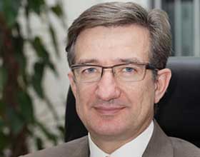 Тарута выступил за всеукраинский референдум в день выборов Президента Украины