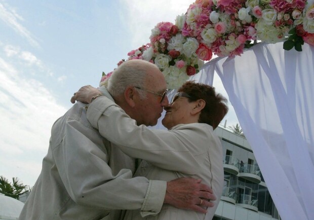 Марафон по поцелуям в Одессе. Фото с сайта odessit.ua.