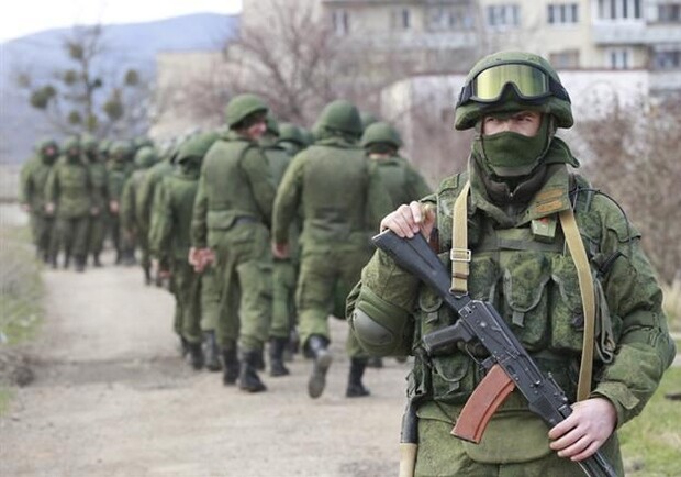 В марте этот десант захватил Крым. Фото - obozrevatel.com