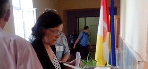 Выполнить гражданский долг: в Одессе на избирательных участках огромные очереди