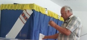 Крымские татары приняли участие в выборах Президента Украины на материке