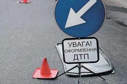В аварии покалечились 4 человека, 1 погиб. Фото - ru.tsn.ua