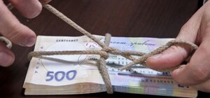 В Одессе налоговик попался на крупной взятке от предпринимателя