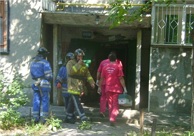 На месте происшествия - спасатели. Фото: timer.od.ua.