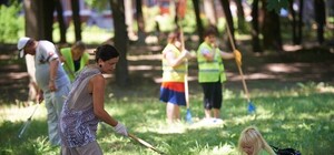 Поработали: чернобыльцы и афганцы убрали парк Артема