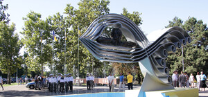 Фотофакт: в парке Победы открыли отреставрированную аллею