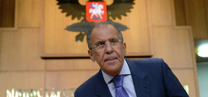 Лавров заявил, что РФ не предлагает федерализацию Украины или автономию  Донбассу