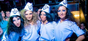 Афиша на выходные: вечеринка в тельняшках с одесским колоритом и мастер-класс для писателей