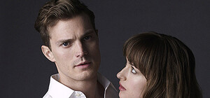 В Днепропетровске красивые девушки приставали к парням