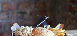 Скидки в кафе и ресторанах Одессы: где два блюда по цене одного, бесплатная пицца и десерты