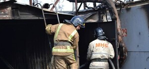 В спальном районе Одессы был взрыв и пожар в гаражах: пострадали 8 человек (ФОТО, ВИДЕО)