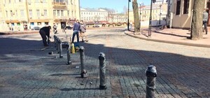 Фотофакт: Греческую площадь в Одессе готовятся открыть для авто