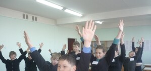 В школах Симферополя перед уроками будут делать зарядку