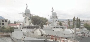 В Крым прибыл малый ракетный корабль 