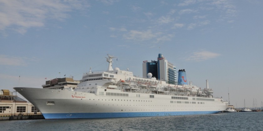 Новость - События - В Одессу прибыл лайнер с английскими туристами
