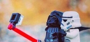 Запорожцев приглашают на имперское селфи с Дартом Вейдером