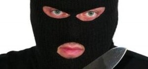 На Львівщині бандити увірвались в будинок бізнесмена та всю ніч катували його родича