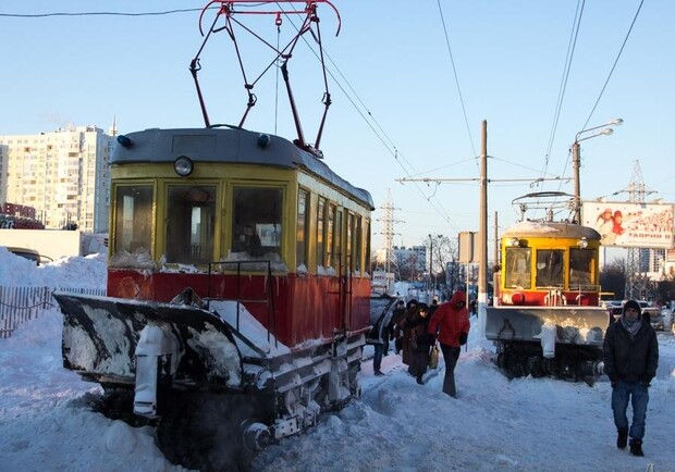 Новость - Транспорт и инфраструктура - Как работает общественный транспорт сегодня: трамваи до сих пор ходят с перебоями