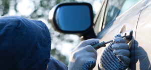 Эксперимент: как угнать авто в центре Днепра с платной стоянки