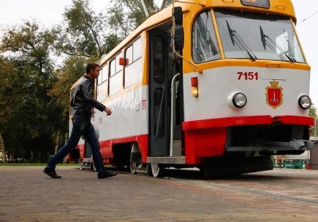 Новость - Транспорт и инфраструктура - ДТП на Привокзальной площади: не ходят трамваи