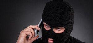 В Одессе двойное минирование: в мореходном училище и Приморском суде так и не нашли бомбы (обновлено)