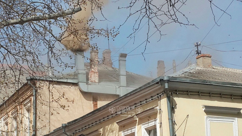 Пожар на Гоголя. Фото: Одесский паблик