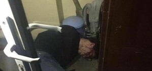 На Грушевского вор в парике и с накладными усами избил семейную пару