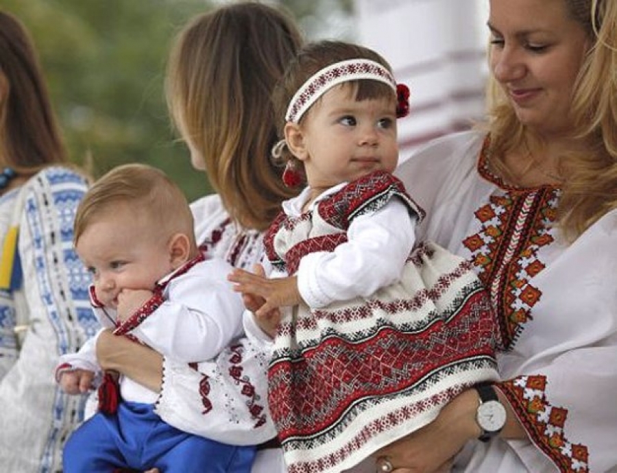 Фестиваль вышиванок стал лучшим в Украине. Фото: lg-news.net/