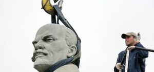 Гудбай, Ленин: Одесский памятник Ленину в Савицком парке наконец-то снесли