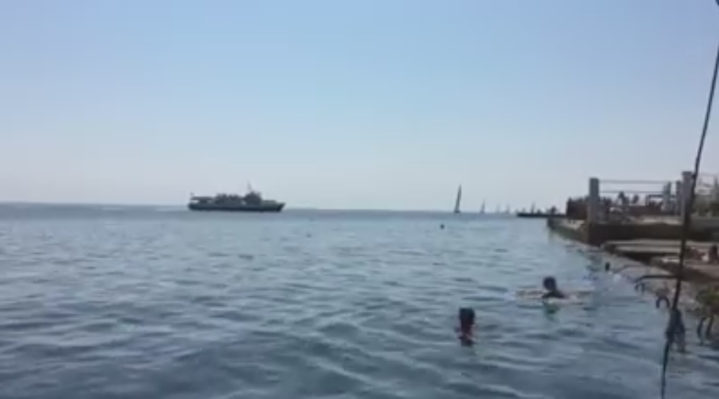Новость - События - Одесситы сняли видео, как первый морской трамвайчик прибывает на Ланжерон