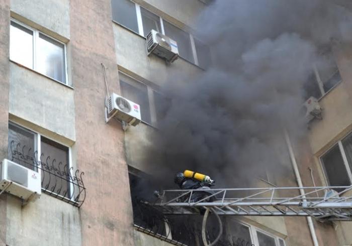 Новость - События - Пожар на Ивана Франко: полностью сгорела квартира №13, пострадала женщина