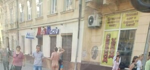 У  Львові вулицями розгулював голий чоловік