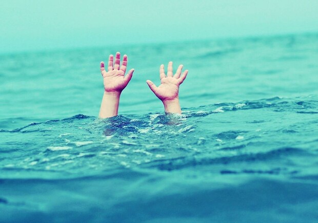 Новость - События - Утонувших детей под Николаевом не хотят искать: в МЧС считают, что они сами выплывут