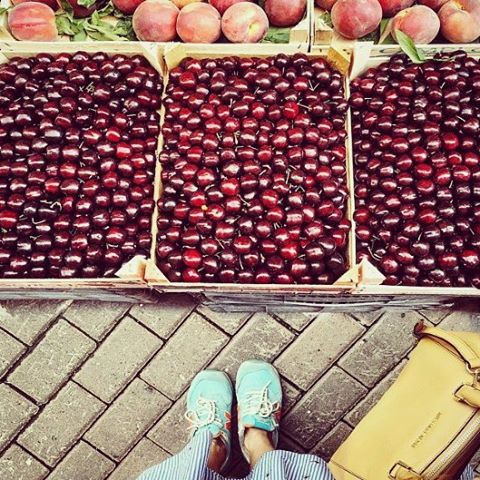 Новость - Досуг и еда - Дыни, арбузы и второй урожай клубники: что почем на одесских рынках
