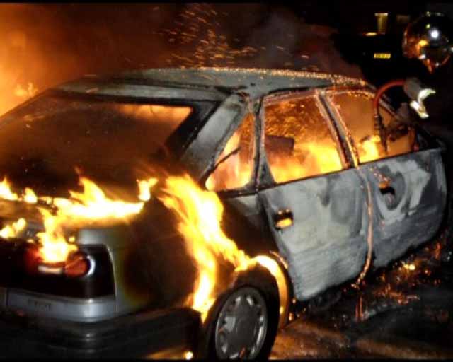 Новость - События - Ночью на Привозе горело такси