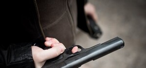 Обиделись: в Крыжановке хулиганы подстрелили человека из-за отказа пообщаться