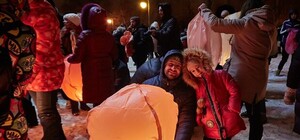 День всех влюбленных в Харькове: в небо запустили китайские фонарики