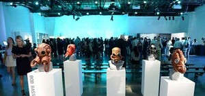 Кожаные маски и черепа: в Харькове покажут творения всемирно известной студии Bob Basset