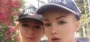 Все дело в генах: одесская Барби показала свою маму