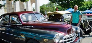 Звездное ралли: в Одессе финишировали участники заезда на ретро автомобилях