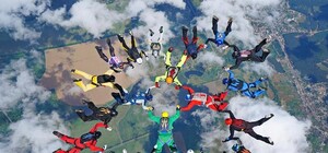 Смотри фото: в харьковском небе установили рекорд Украины