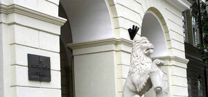 Що сталося: львівські депутати не дали грошей на зарплати стоматологам